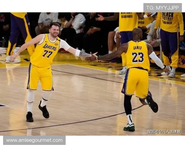 原创东契奇34分里夫斯33分,湖人主场133:121力克鹈鹕,豪取七连胜! 原创东契奇34分里夫斯33分,湖人主场133:121力克鹈鹕,豪取七连胜!